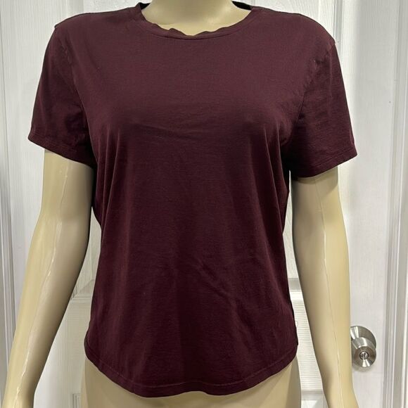 THEORY TINY TEE MERLOT. - Picture 1 of 4